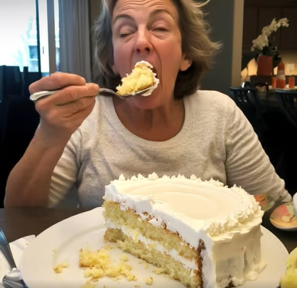 My Mother-in-Law Ate My Wedding Cake — Here’s How I Handled It Gracefully