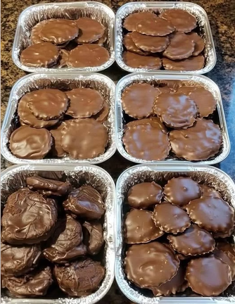 Timeless Turtle Treats: A Classic Chocolate-Caramel Delight You’ll Love