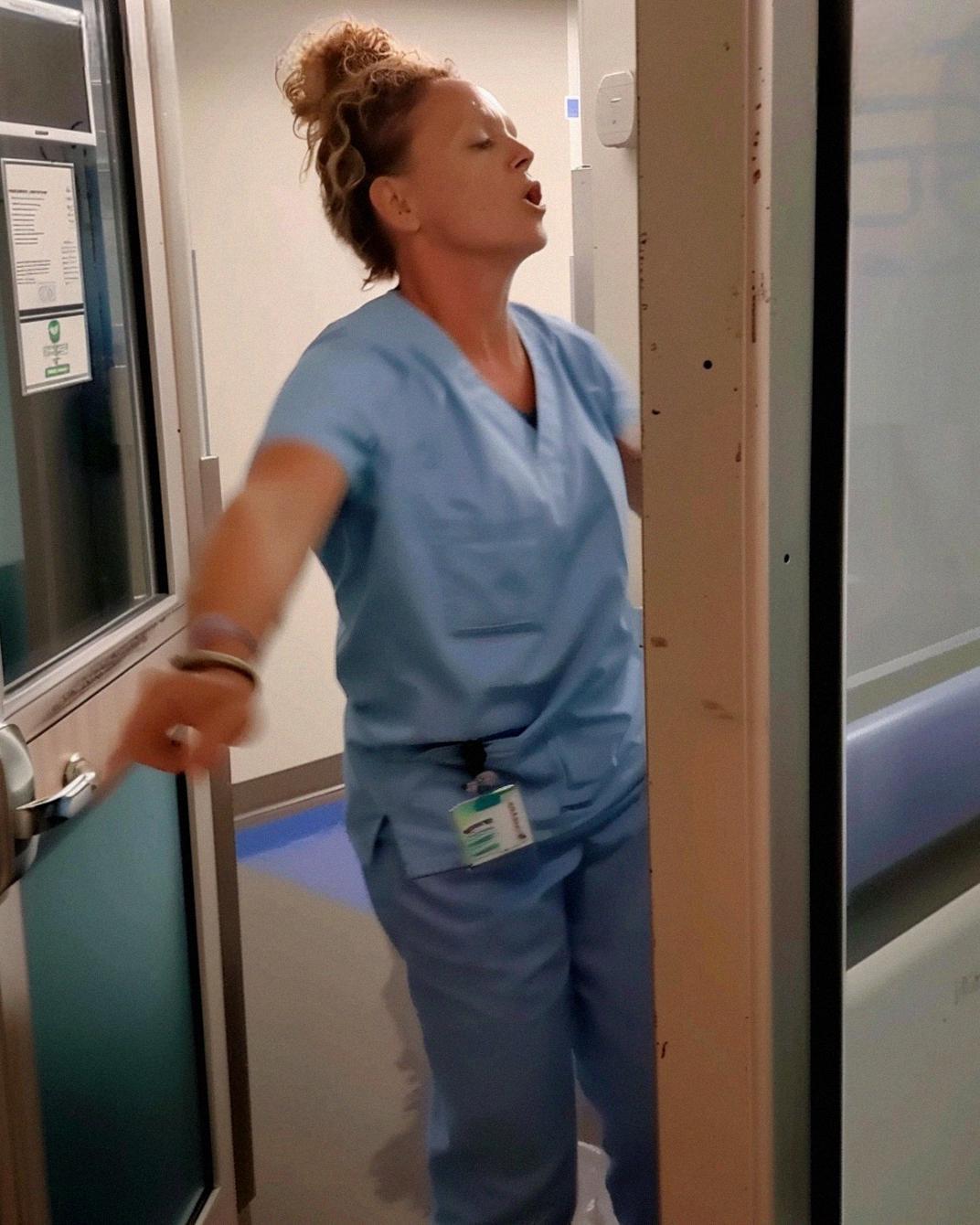 My Stepfather Kept Me from My Mom’s Hospital Room — But She Left Me a Final Gift He Couldn’t Control My Stepfather Kept Me from My Mom’s Hospital Room — But She Left Me a Final Gift He Couldn’t Control