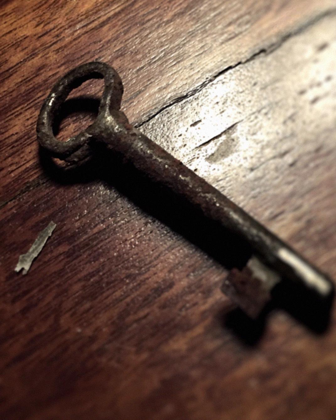 The Rusty Key My Late Father Left Me Turned Out to Hold More Than I Ever Imagined