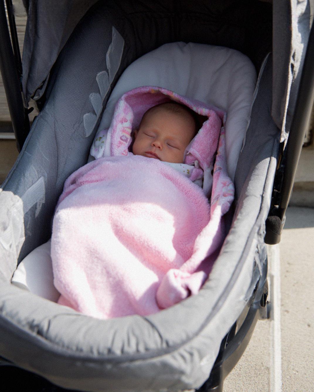 I Carried My Sister’s Baby Out of Love—But Days After the Birth, She Left the Newborn on My Doorstep