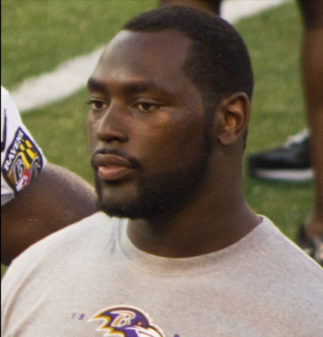 NFL Community in Mourning as Former Ravens Star Arthur Jones Passes Away at 39 — A Champion Remembered for His Strength On and Off the Field