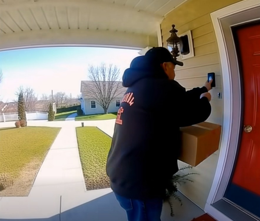 The Unexpected Delivery That Opened the Door to My Past