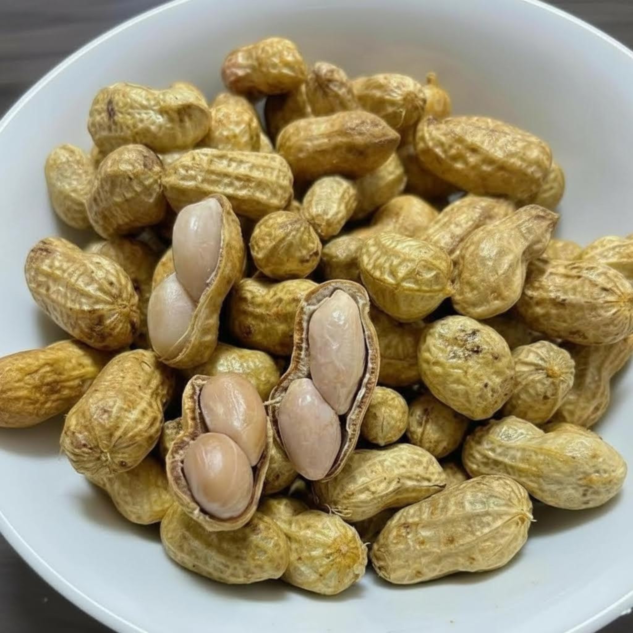 Peanuts: A Nutritious Snack With Notable Benefits and Helpful Safety Tips